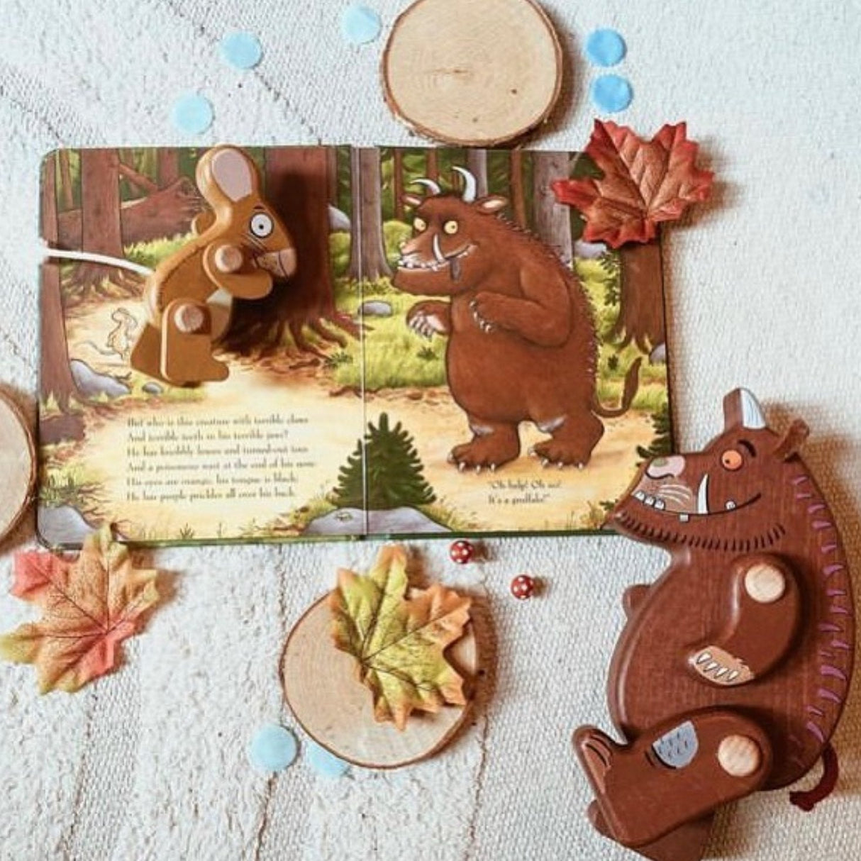 Bajo Gruffalo Story Sack with Bajo Gruffalo and Friends - Little Whispers